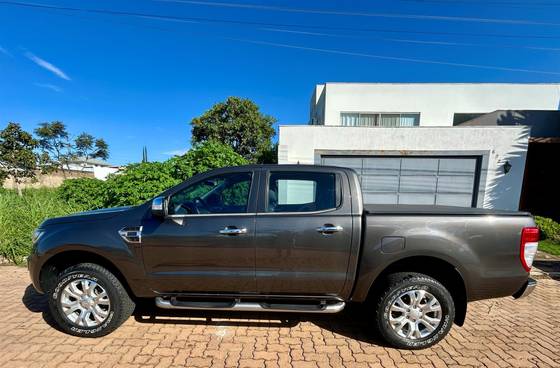FORD RANGER 2.5 XLT 4X2 CD 16V FLEX 4P MANUAL